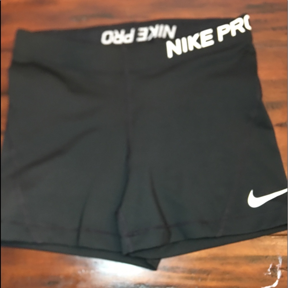 black nike pros
